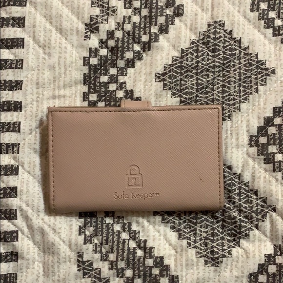 Wallet - Picture 2 of 4